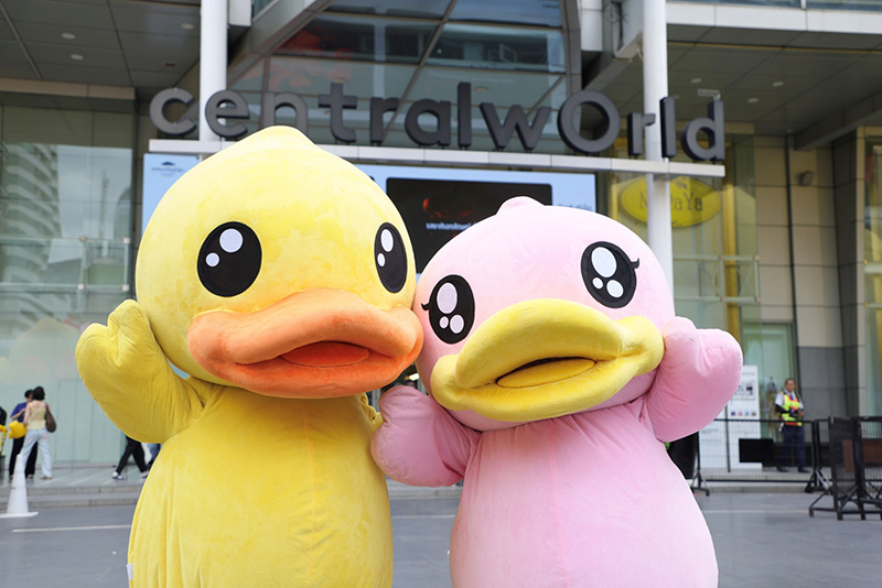 B.Duck Playful 20th เป็ดเหลืองยักษ์กลางกรุง