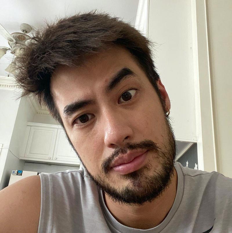 ดาราไว้หนวด