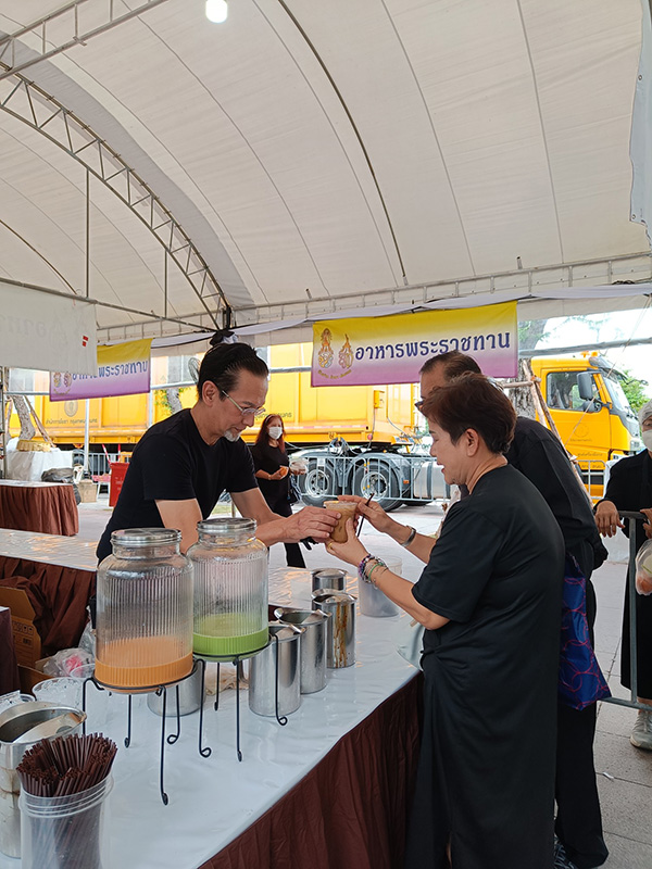 อัปเดตภาพล่าสุด  บิลลี่ โอแกน ทำจิตอาสาพระราชทาน