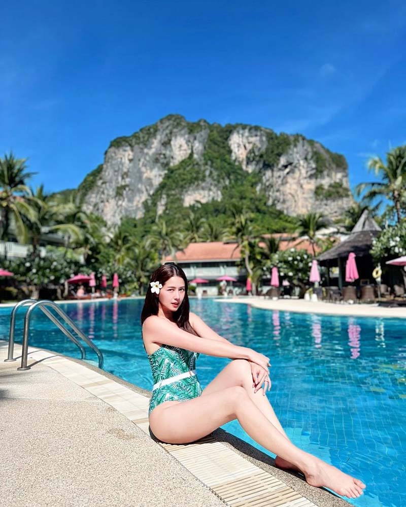 โม อมีนา