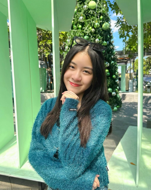 ส่องพัฒนาการความสวย น้องยี่หวา ลูกสาว โจ๊ก โซคูล ในวัย 14 ปี