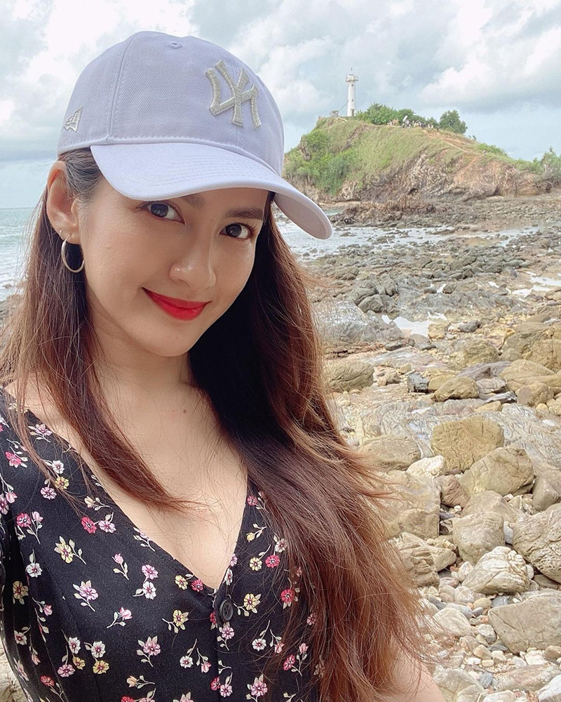 นก อุษณีย์