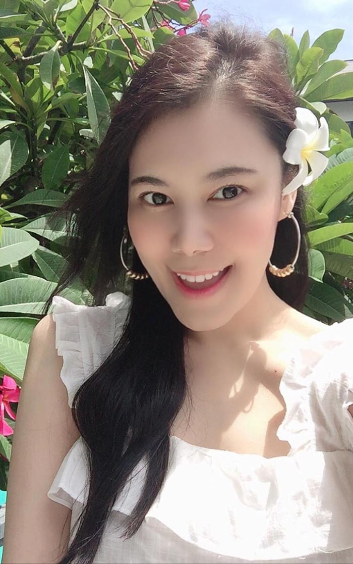 น้ำฝน ทวีพร