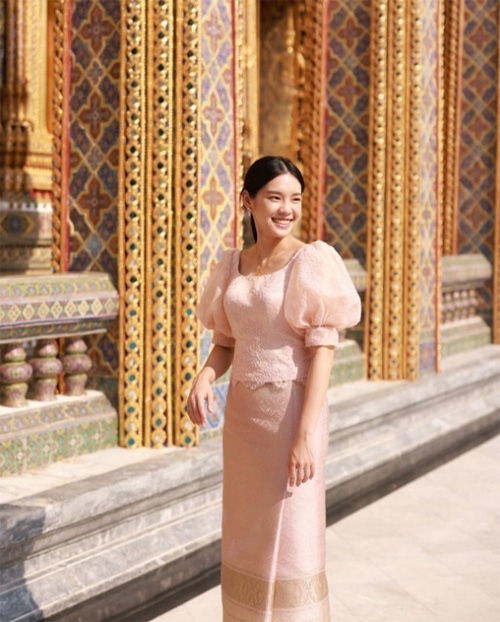 แต่งตัวไปวัด