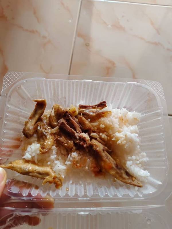 ข้าวกล่องน้ำท่วม