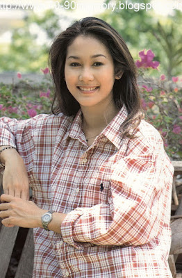 อุ้ม สิริยากร