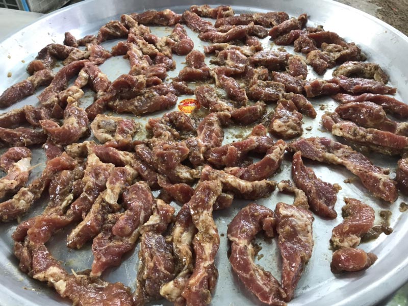หมูแดดเดียว