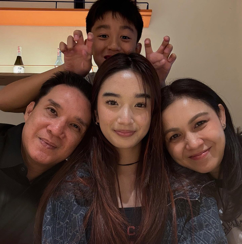 กบ สุวนันท์ ฟาดคนแซะ น้องณดา คลิปเต้นเพลงดัง