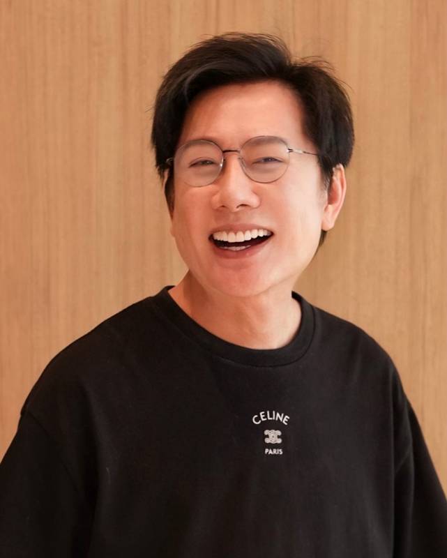 ณวัฒน์ อิสรไกรศีล - อุ้ม ทวีพร