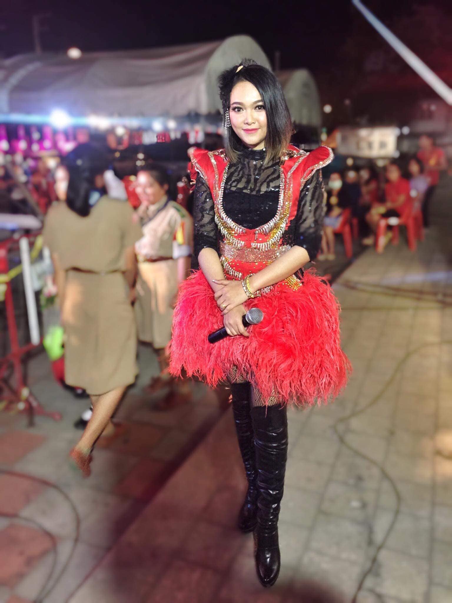 แมงปอ ชลธิชา