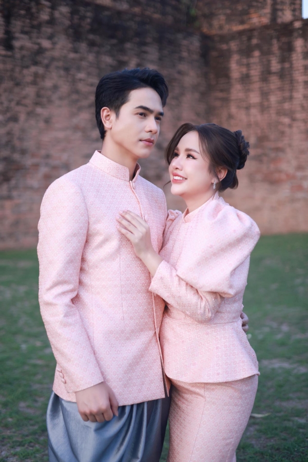 ยิว ฉัตรมงคล