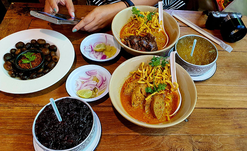 ข้าวซอยนิมมาน เชียงใหม่ ร้านอาหารอร่อย