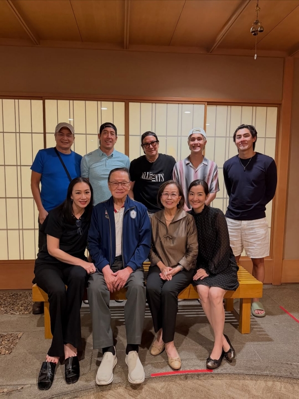 ครอบครัว เจ วรรธนะสิน  