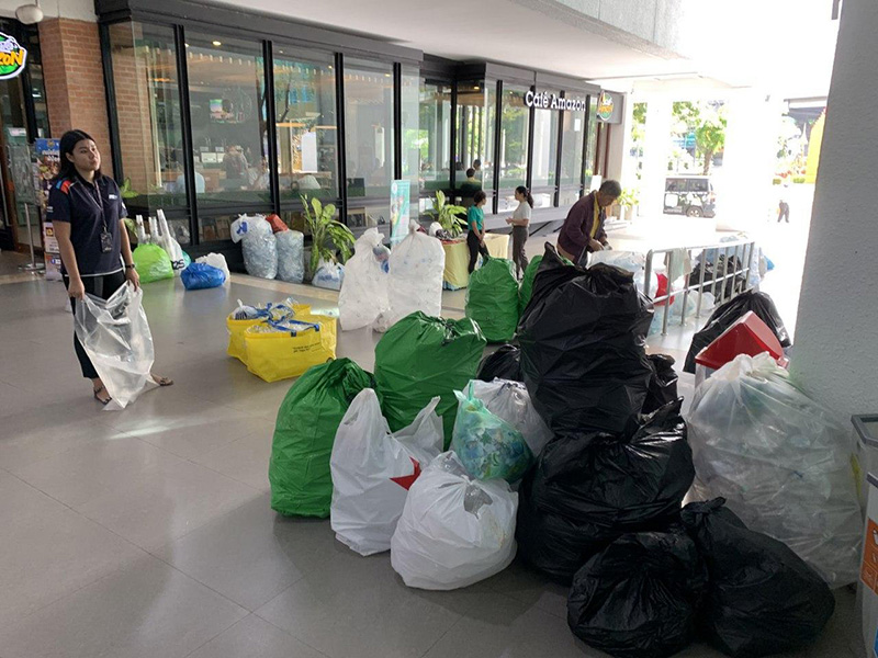 แยกพลาสติกขาย