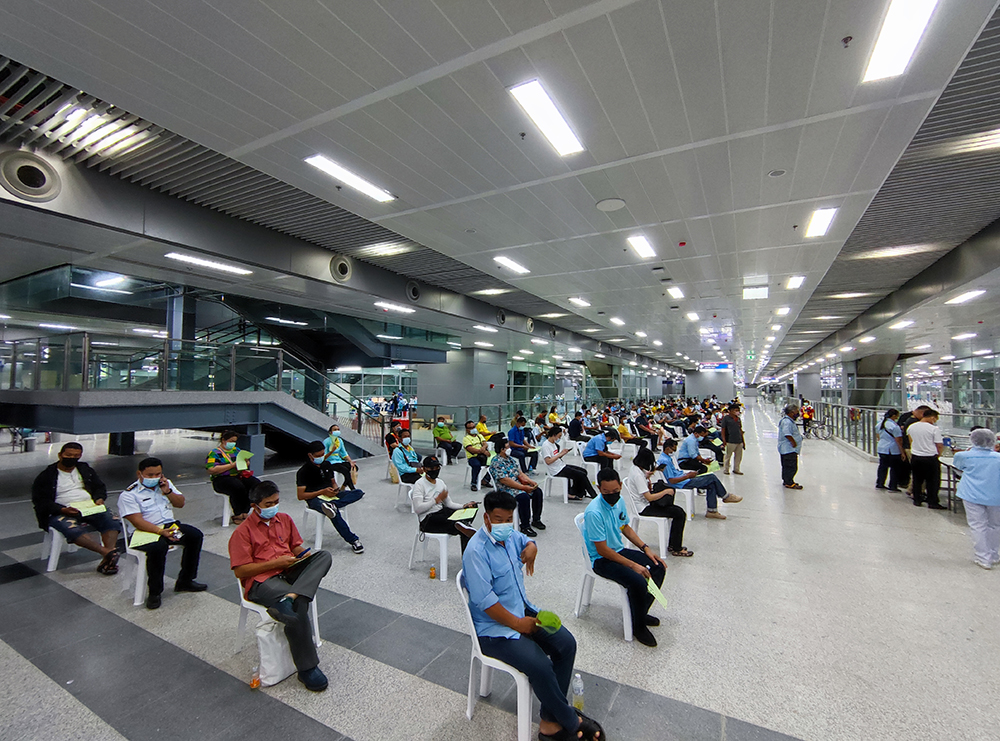 ศูนย์ฉีดวัคซีนสถานีกลางบางซื่อ