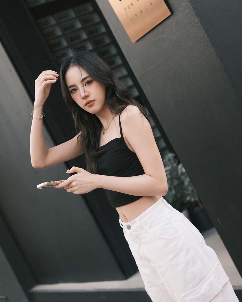 ติ๊ต๊ะ ชญานิศ