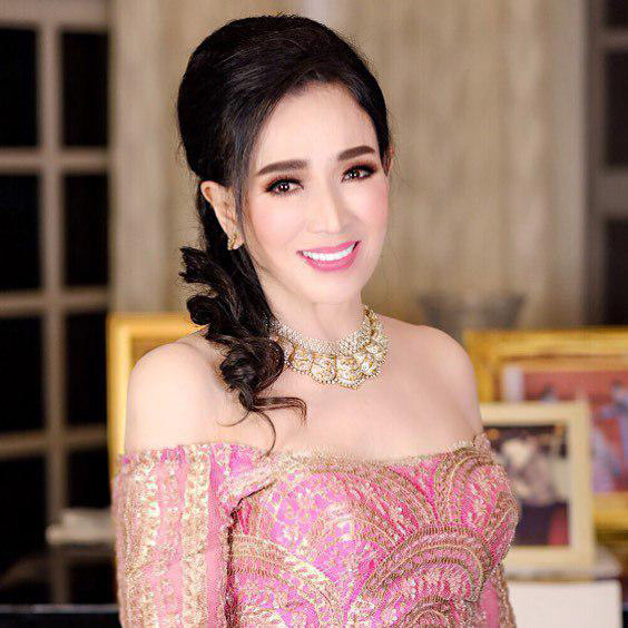 ราคาช่างแต่งหน้าดารา