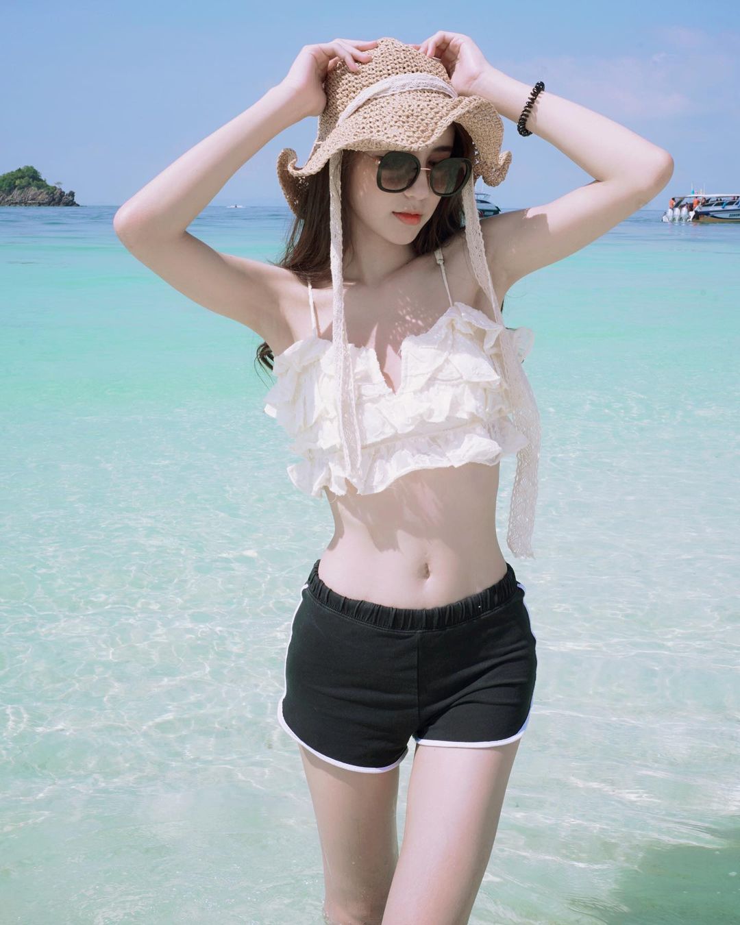 โยชิ รินรดา