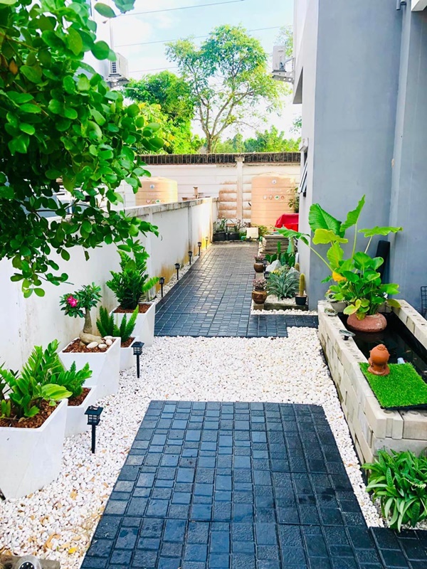 จัดสวนข้างบ้าน