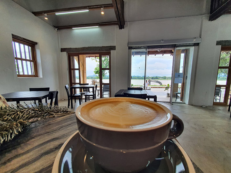 ร้านกาแฟนครพนม