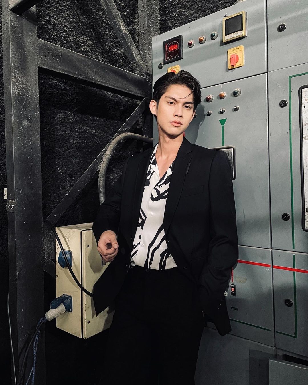 ไบร์ท วชิรวิชญ์