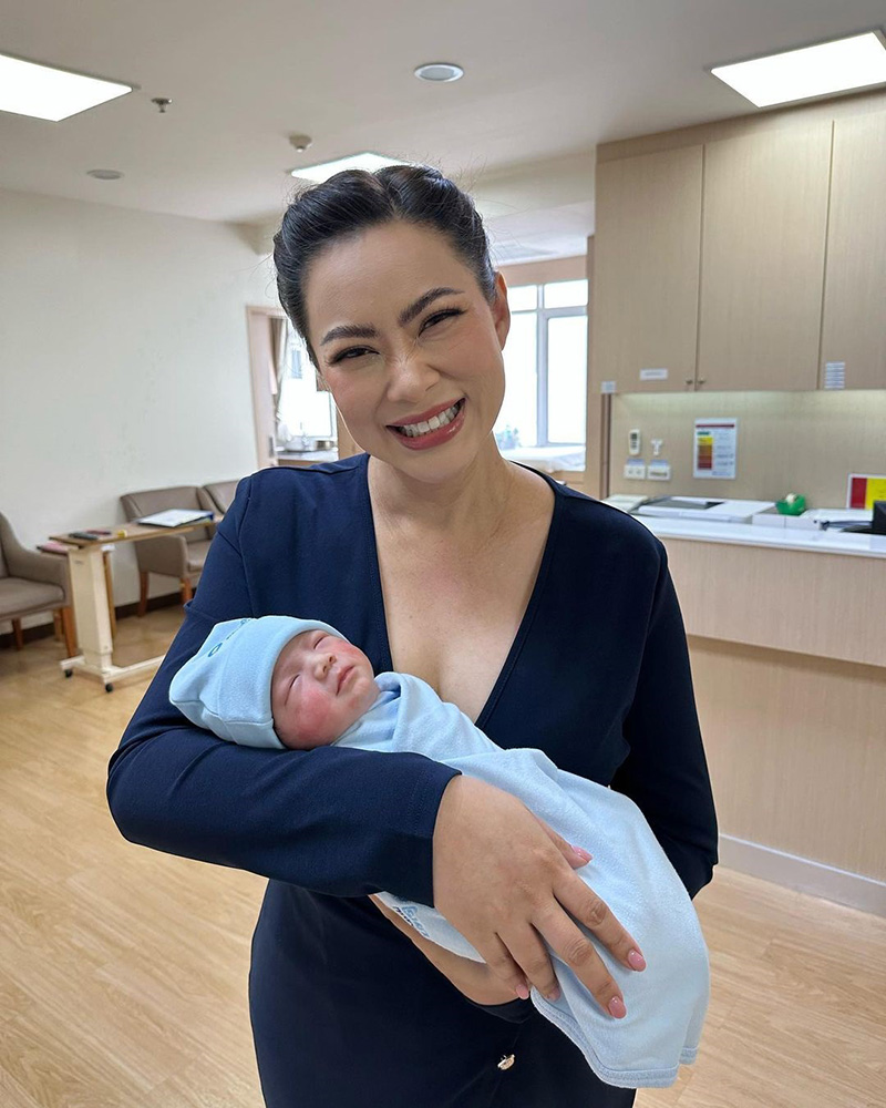 บุ๋ม ปนัดดา คลอดลูก