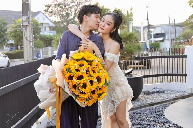 พีท กันตพร - แก้มบุ๋ม ปรียาดา