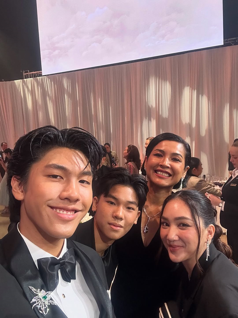 หน่อย บุษกร ควง น้องคุน น้องจุน ออกงาน