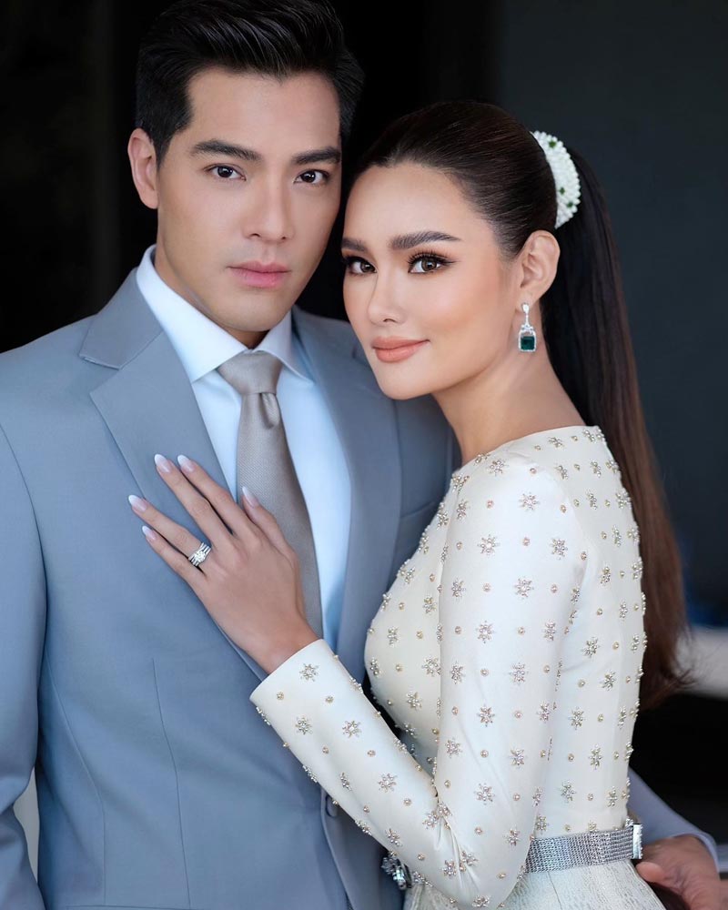 หญิง รฐา ตุลย์ แต่งงาน