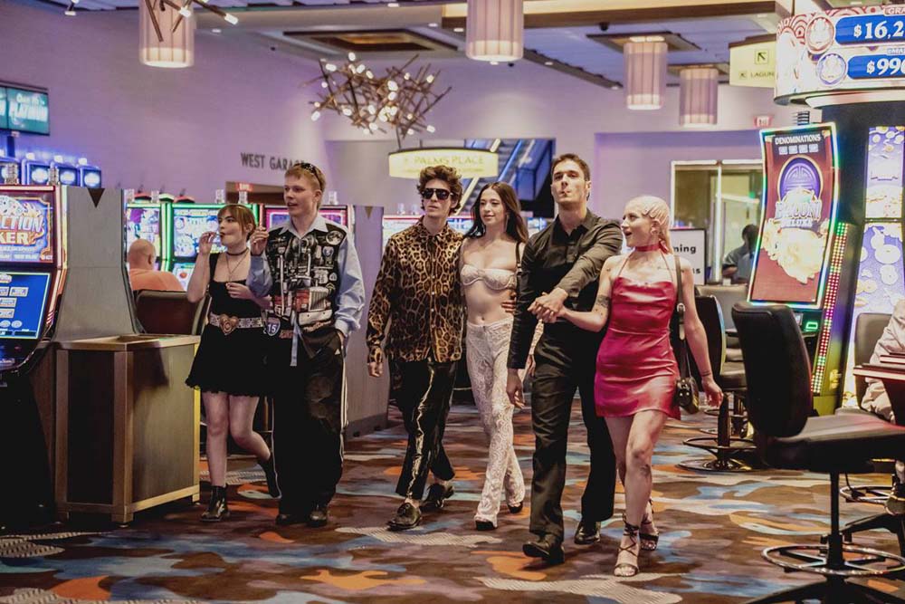 นักแสดง Anora อโนรา หนังรอมคอม 2024