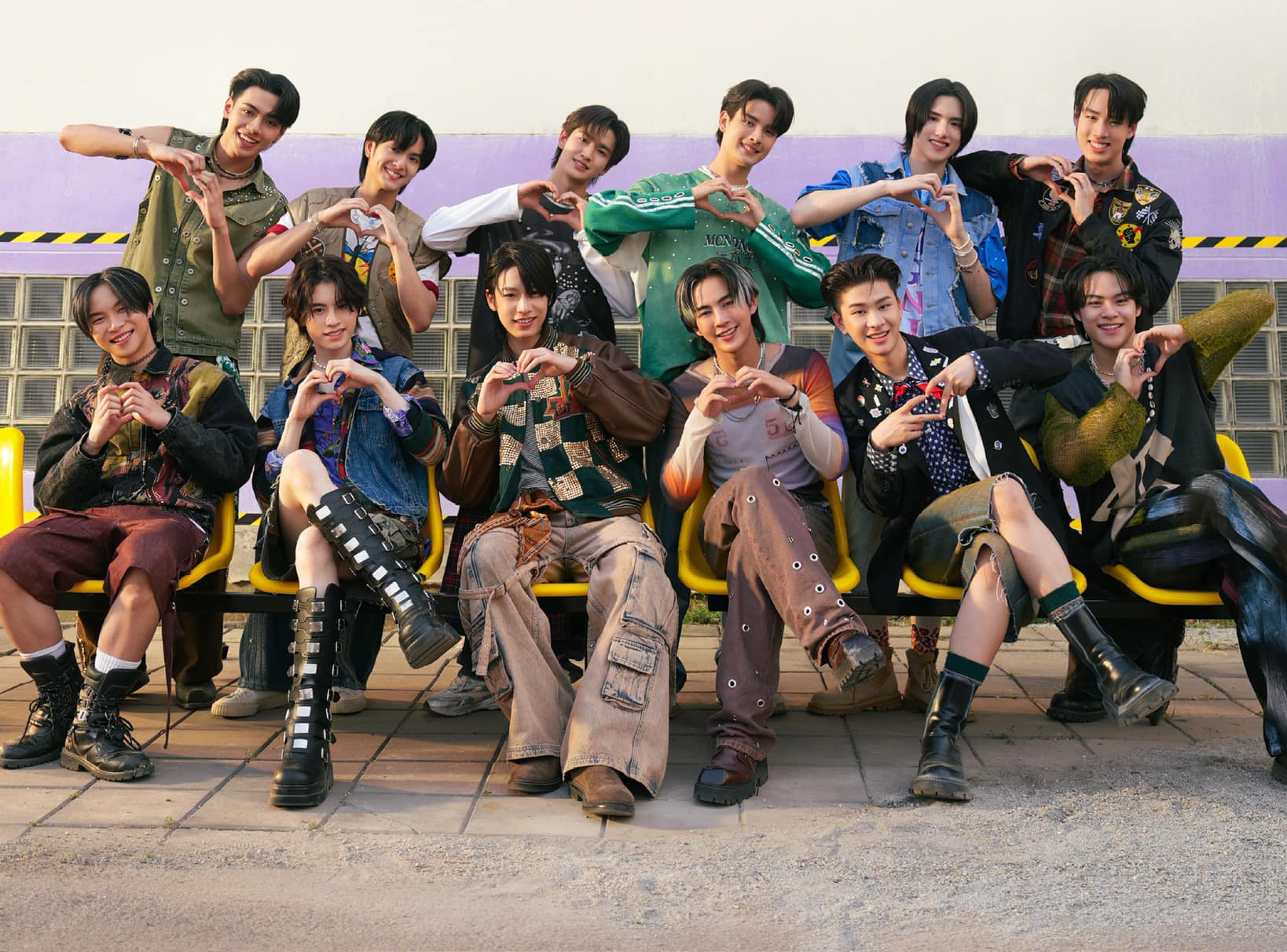 วง BUS (Because of you I shine)