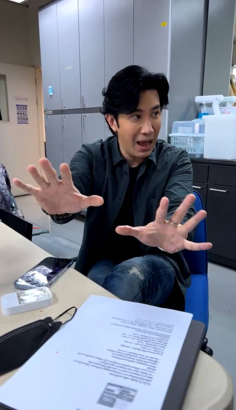 หนุ่ม กรรชัย, โหนกระแส