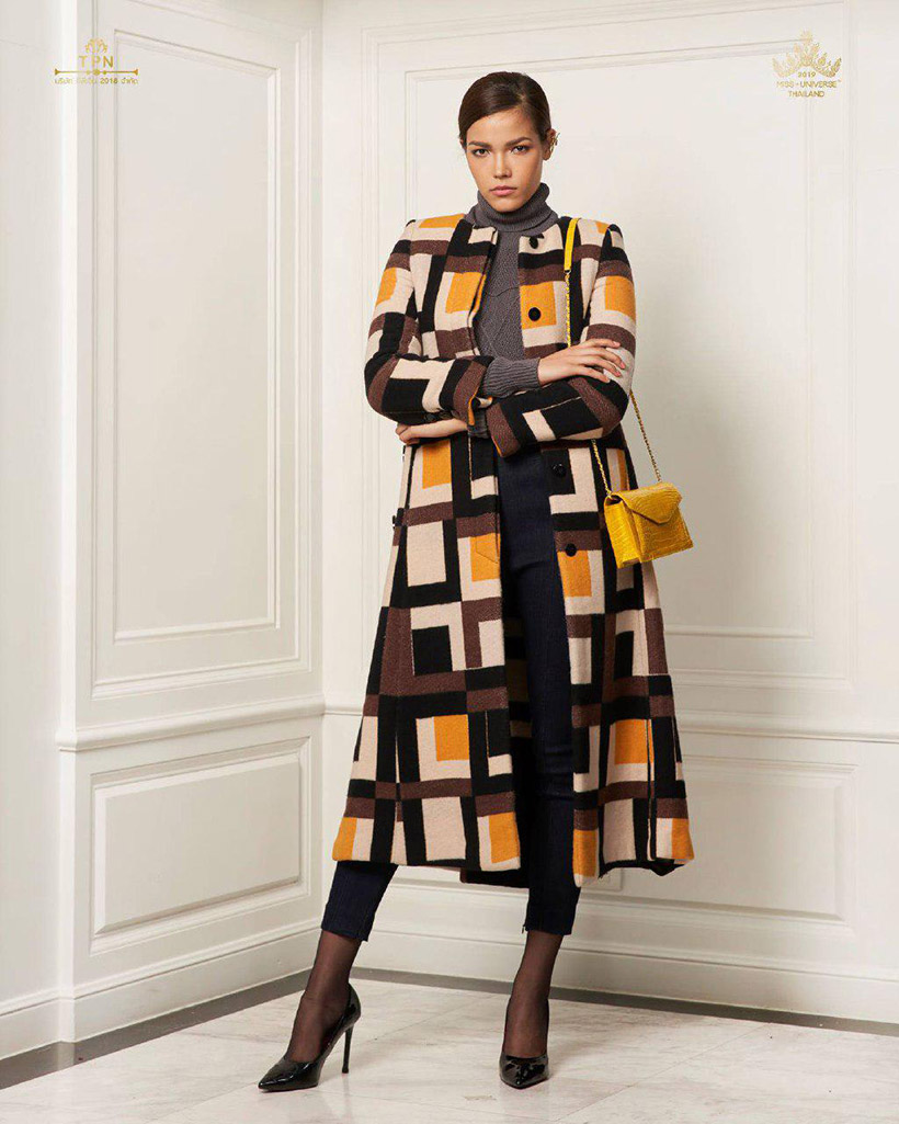 ฟ้าใส ปวีณสุดา