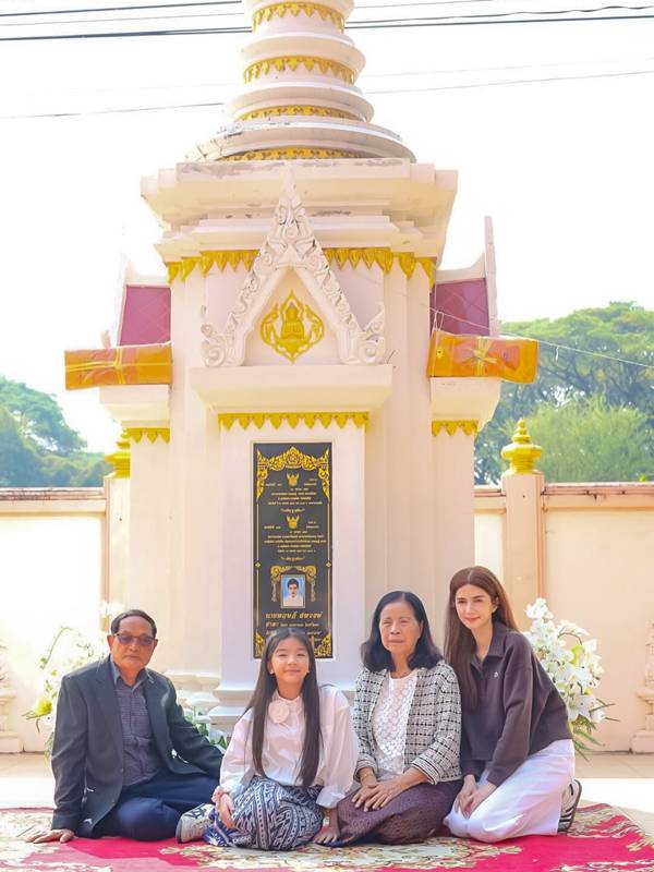 น้องมะลิ พาขวัญ 