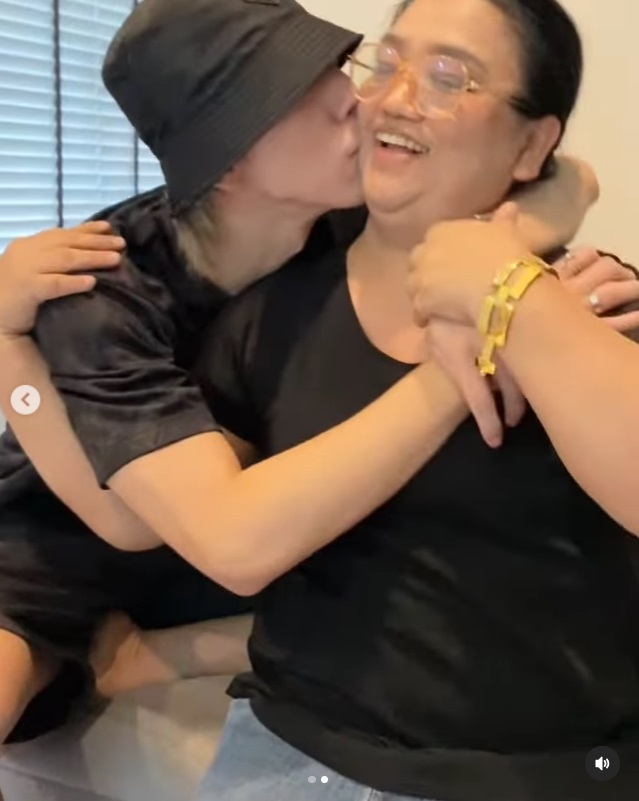 ไบร์ท นรภัทร