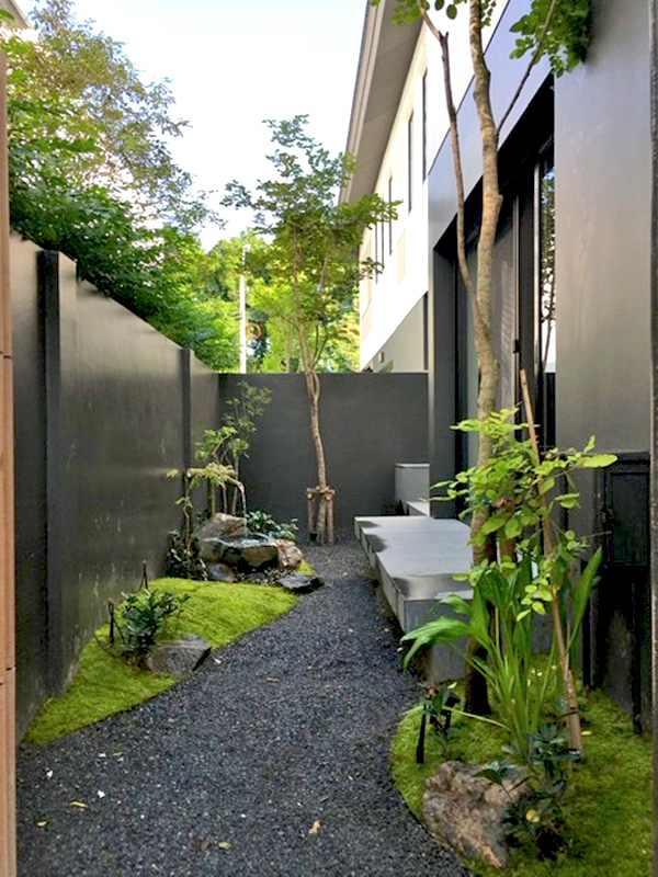 จัดสวนหินข้างบ้าน