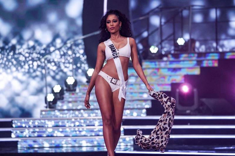 ชุดราตรี พรีลิม MU 2021