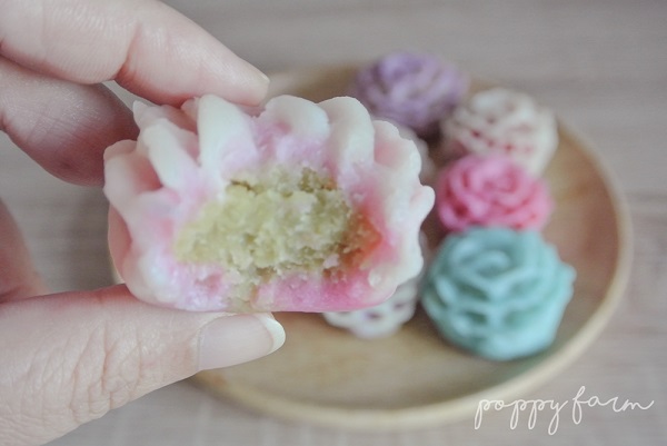 ขนมช่อผกากรองไส้มันหวาน