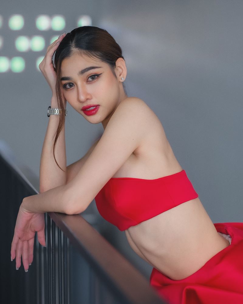 แบม ไพลิน 