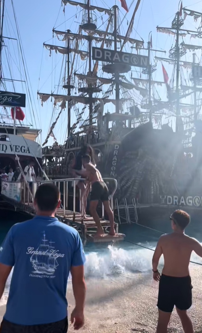 ทางลงเรือ