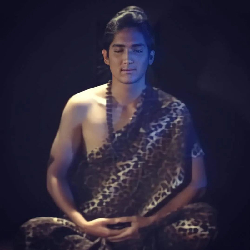 หนึ่ง มาฬิศร์ ดาราจักร ๆ วงศ์ ๆ