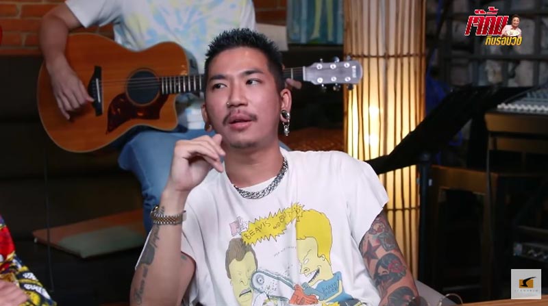 แจ๊ส ชวนชื่น