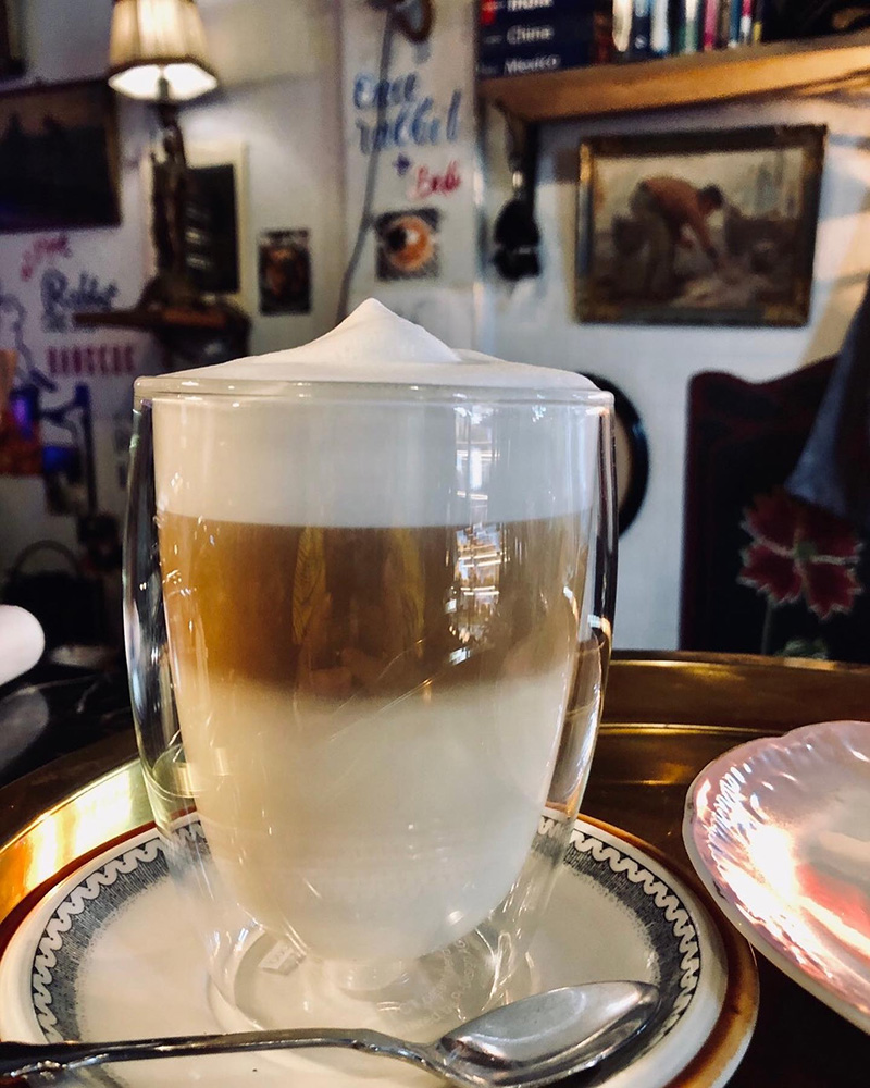 ร้านคาเฟ่ ท่าเตียน