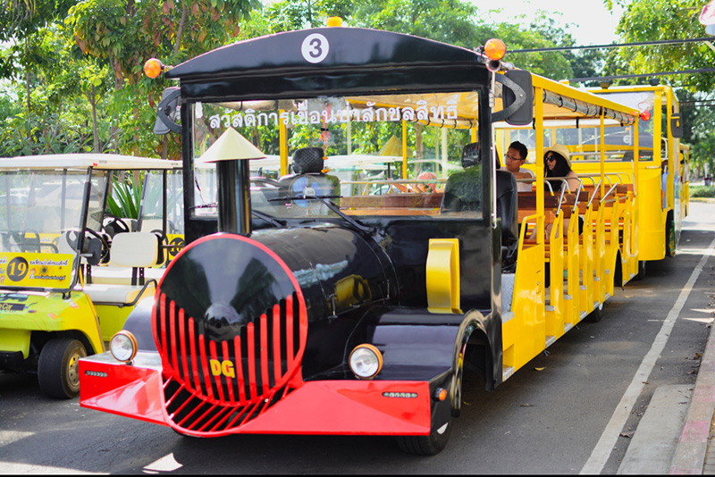 รถไฟลอยน้ำ 2563