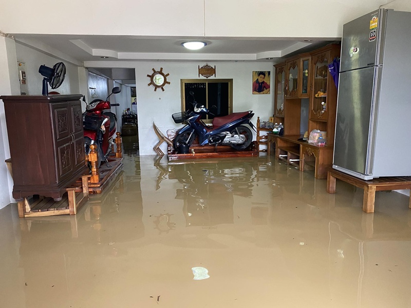 เก้าอี้ไม้