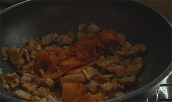 กิมจิผัดเต้าหู้