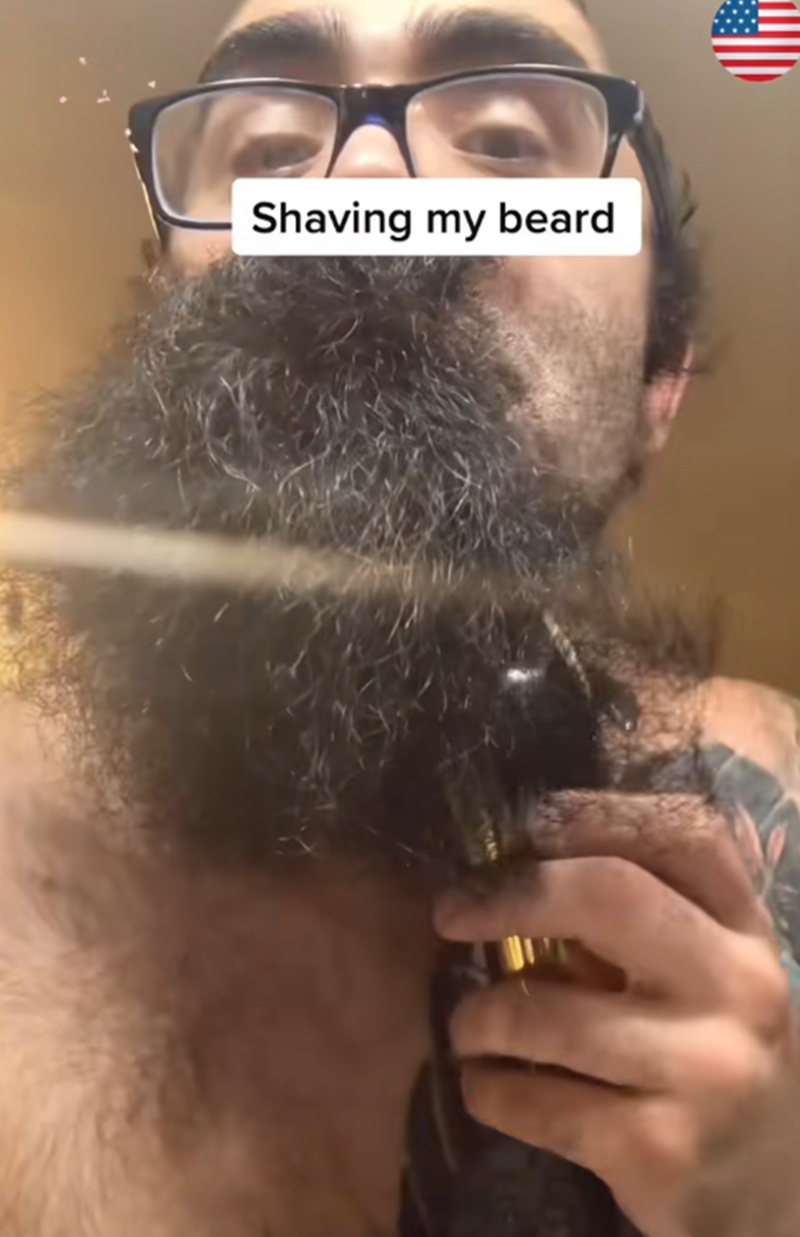 โกนหนวด