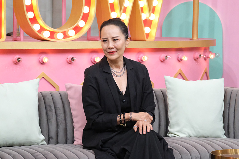 ต่าย เพ็ญพักตร์ 