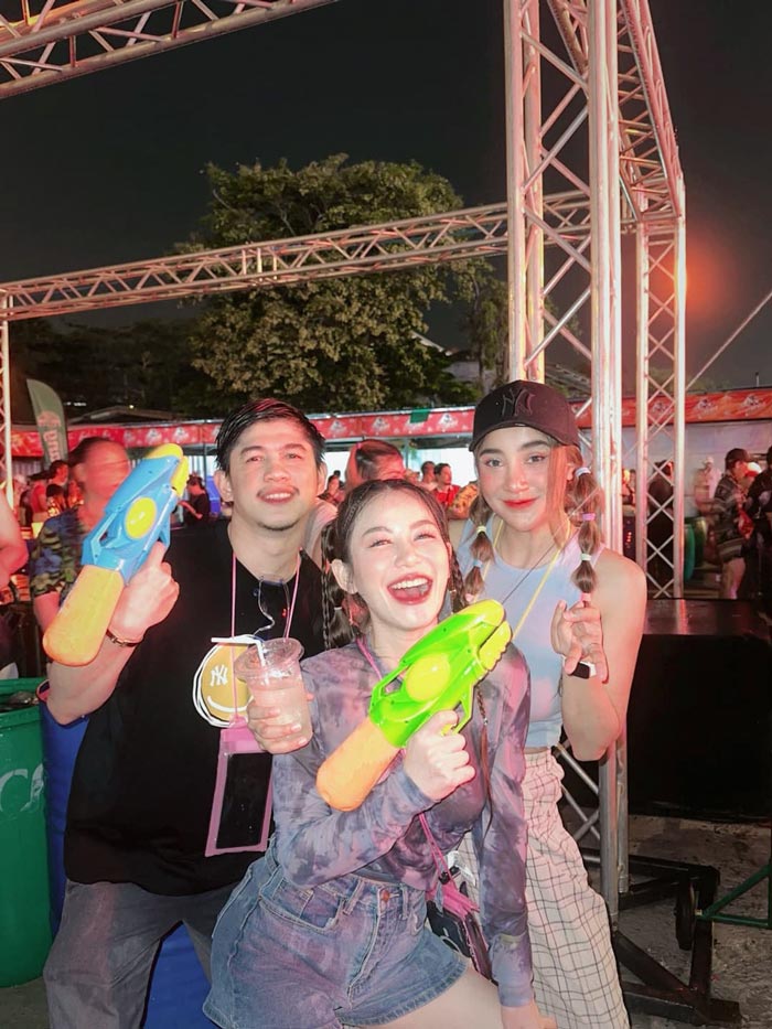 เนเงิน ครูเบียร์ กำนันจอย