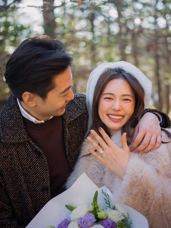 บัว นลินทิพย์